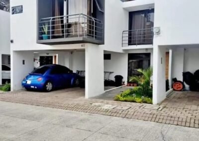 Se vende casa en Arrazola Country club, Fraijanes