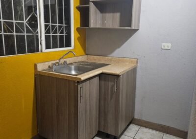 Casa en renta de un nivel ubicada en Fuentes del Valle 3, Zona 10 de San Miguel Petapa